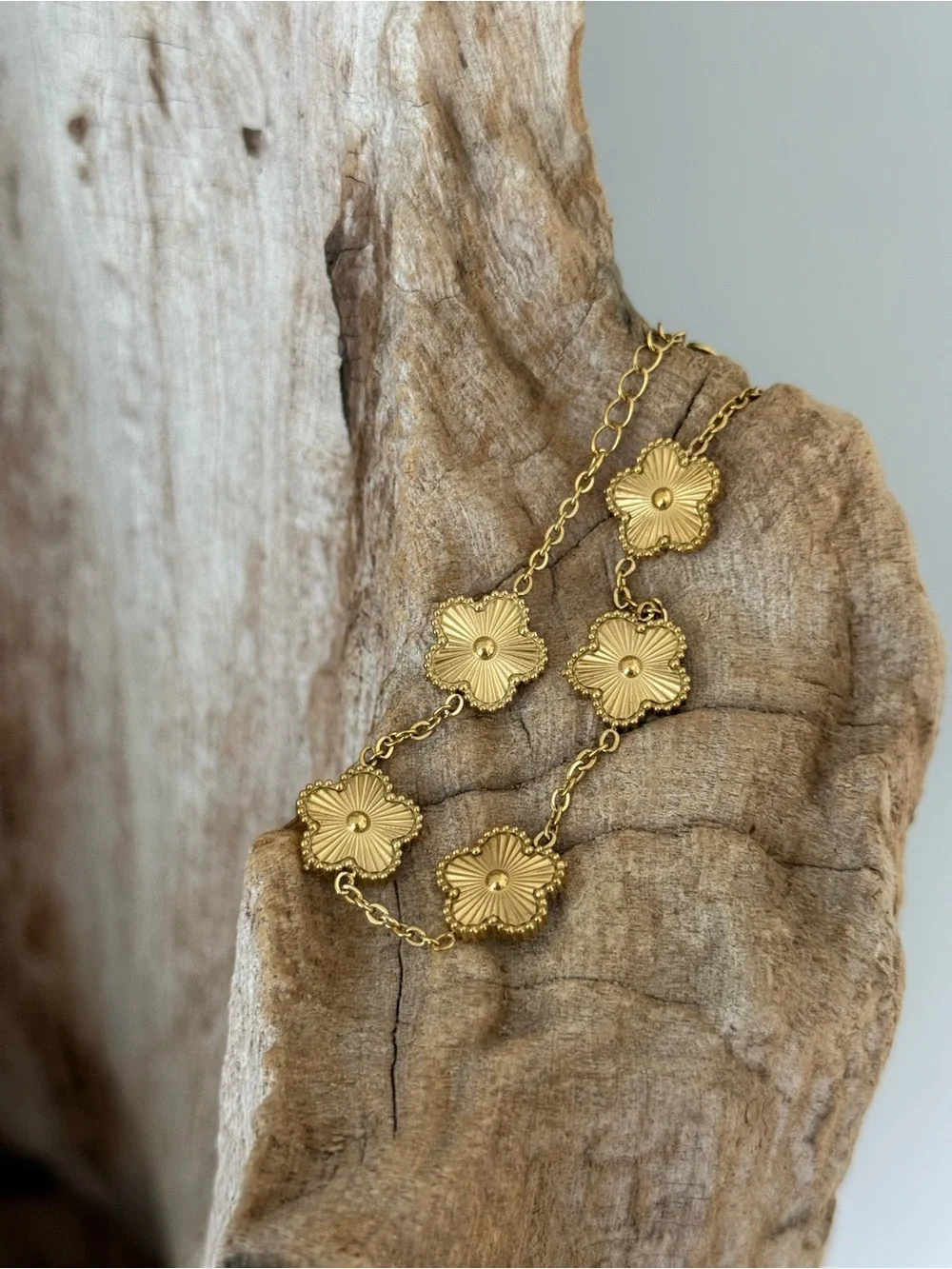 No brand elegant bracelet